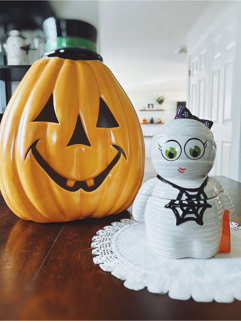 Temp-Tations by Tara cookie treats girl mummy trick or treater